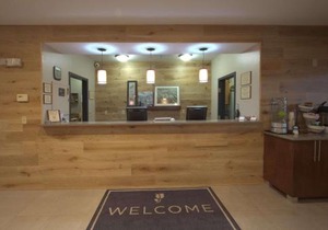 Country Inn & Suites by Radisson, Moline Airport, IL