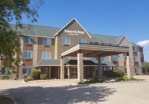 Country Inn & Suites by Radisson Galesburg IL