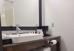 Country Inn & Suites by Radisson Galesburg IL