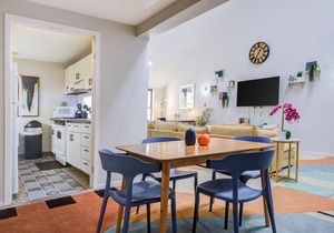 DOWNTOWN PENTHOUSE Vintage Loft #4 +private balcony & gym