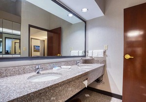 Drury Inn & Suites St Louis - Fairview Heights