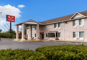 Econo Lodge Inn & Suites