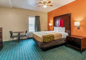 Econo Lodge Inn & Suites Granite City