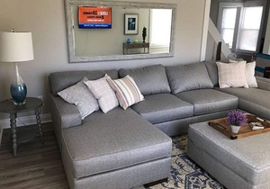 Explore Downtown Libertyville on Foot