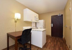 Extended Stay America Suites - Rockford - I-90