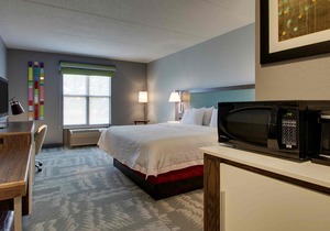 Hampton Inn & Suites Chicago/Aurora