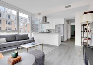 Hip River North 1BR w/Pool + Roof Deck near Mag Mile, by Blueground