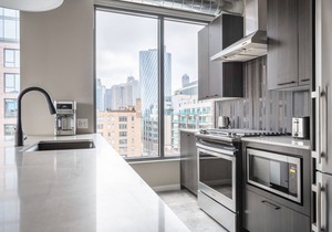 Hip West Loop 2BR w/Gym, Pool, near Fulton Market, by Blueground