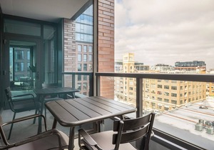 Hip West Loop 2BR w/Gym, Pool, near Fulton Market, by Blueground