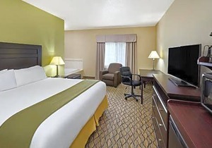 Holiday Inn Express Hotel & Suites Chicago-Libertyville, an IHG Hotel