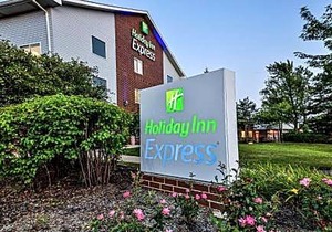 Holiday Inn Express Chicago Northwest-Vernon Hills, an IHG Hotel