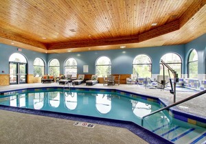 Holiday Inn Express & Suites Aurora - Naperville
