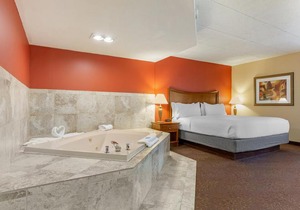 Holiday Inn Express Chicago-Downers Grove