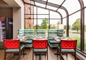 Hotel Indigo Chicago - Vernon Hills