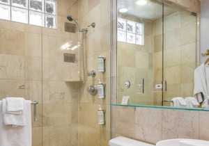 Hotel Quality Meets Local Living 4A