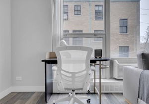 Ideal Edgewater 1BR w/Gym, Deck & Lounge, 5 blocks to L, by Blueground