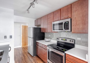 Ideal Streeterville 1BR w/Pool & Deck, near Beach & Park, by Blueground