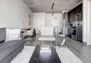 Ideal West Loop 1BR w/ Gym, Pool & Lounge, 2 blocks from L, by Blueground