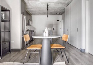 Ideal West Loop 1BR w/ Gym, Pool & Lounge, 2 blocks from L, by Blueground
