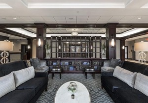 La Banque Hotel
