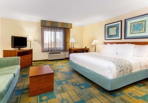 La Quinta Inn by Wyndham Chicago Willowbrook
