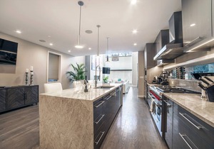 Luxury House in the heart of Old Town with Parking