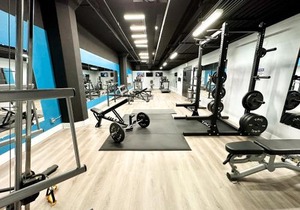 McCormick Place Luxurious and Spacious 3BR in Downtown Chicago with Optional Parking Sleeps 10 guests