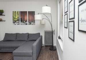 Perfectly located in the heart of downtown Hyde Park