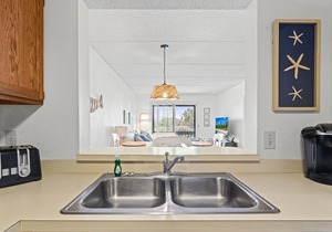 Poolside St. Augustine Condo – Walk to Beach, Sleeps 4 in St. Augustine