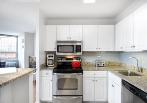 Quaint River North 1BR w/Gym + W/D near Mag Mile by Blueground
