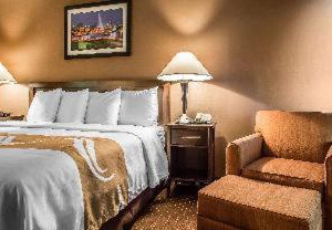 Quality Inn Elgin I-90