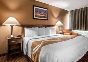 Quality Inn Elgin