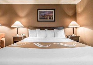 Quality Inn Elgin