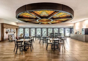 Riverview Inn & Suites an Ascend Hotel Collection Member