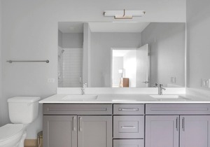 Roomy Arlington Heights 2BR w/ Gym & W/D, near I-90, by Blueground