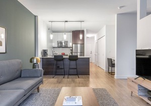 Sleek Loop 1BR w/Gym, Pool, W/D, nr. Millennium Park, by Blueground