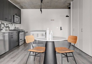 Sleek West Loop 1BR w/ Gym, Pool & Lounge, 2 blocks from L, by Blueground