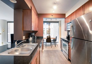 Smart Loop 1BR w/Gym, Pool, near Financial District, by Blueground