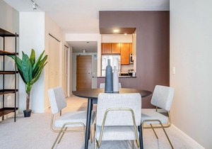 Smart Loop 1BR w/Pool, Gym, nr. Financial District, by Blueground