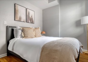 Stunning Lakeview 3BR w/ W/D & BBQ, nr Belmont L, by Blueground
