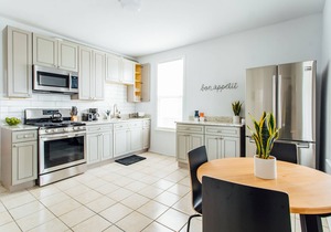 ❤️ Stylish and Cozy 2BR in Logan Square!