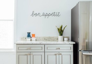 Stylish and Cute 2BR Apartment Near Wrigley!