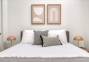 Tasteful Wicker Park 1BR w/ W/D, 1 block to L, Six Corners, by Blueground