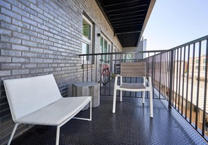 The Belmont Studio No.2 by Zencity