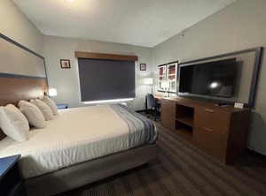 Americinn | Galesburg