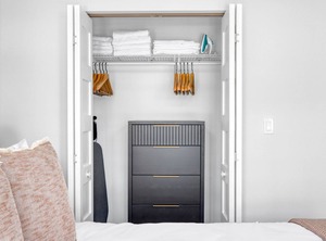 Wells Apartments St Chicago | Wrigleyville