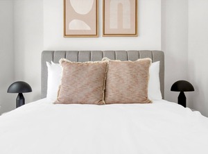 Wells Apartments St Chicago | Wrigleyville