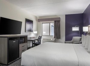Ramada | Bolingbrook