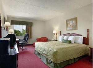 Ramada | Bolingbrook
