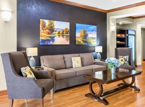 Legacy Inn Beloit | South Beloit
